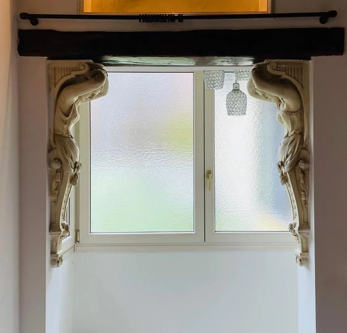Charming Flat, Central And Close To Metro 米兰 0*,